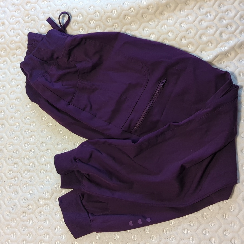 Purple scrub jogger pant